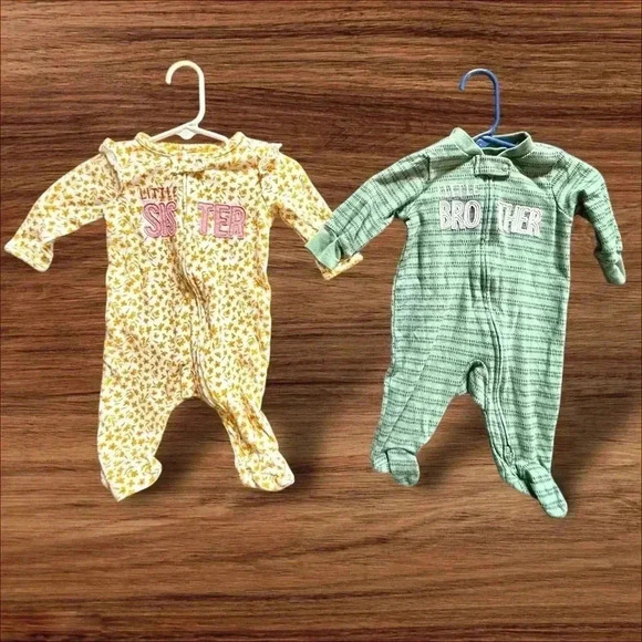Like new. 3mo Carter’s Two Way zip “Little Brother” footie. Discount w bundle! - Picture 7 of 8